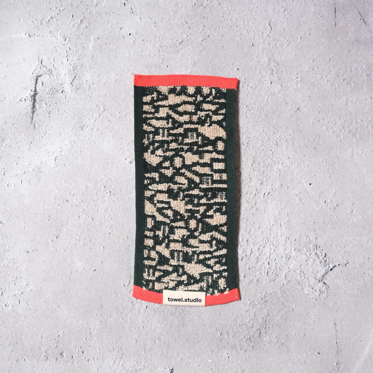 *11/1 21:00 発売開始 <towel.studio × aova> AOVA POCKET TOWEL(Canna )|ポケットタオル